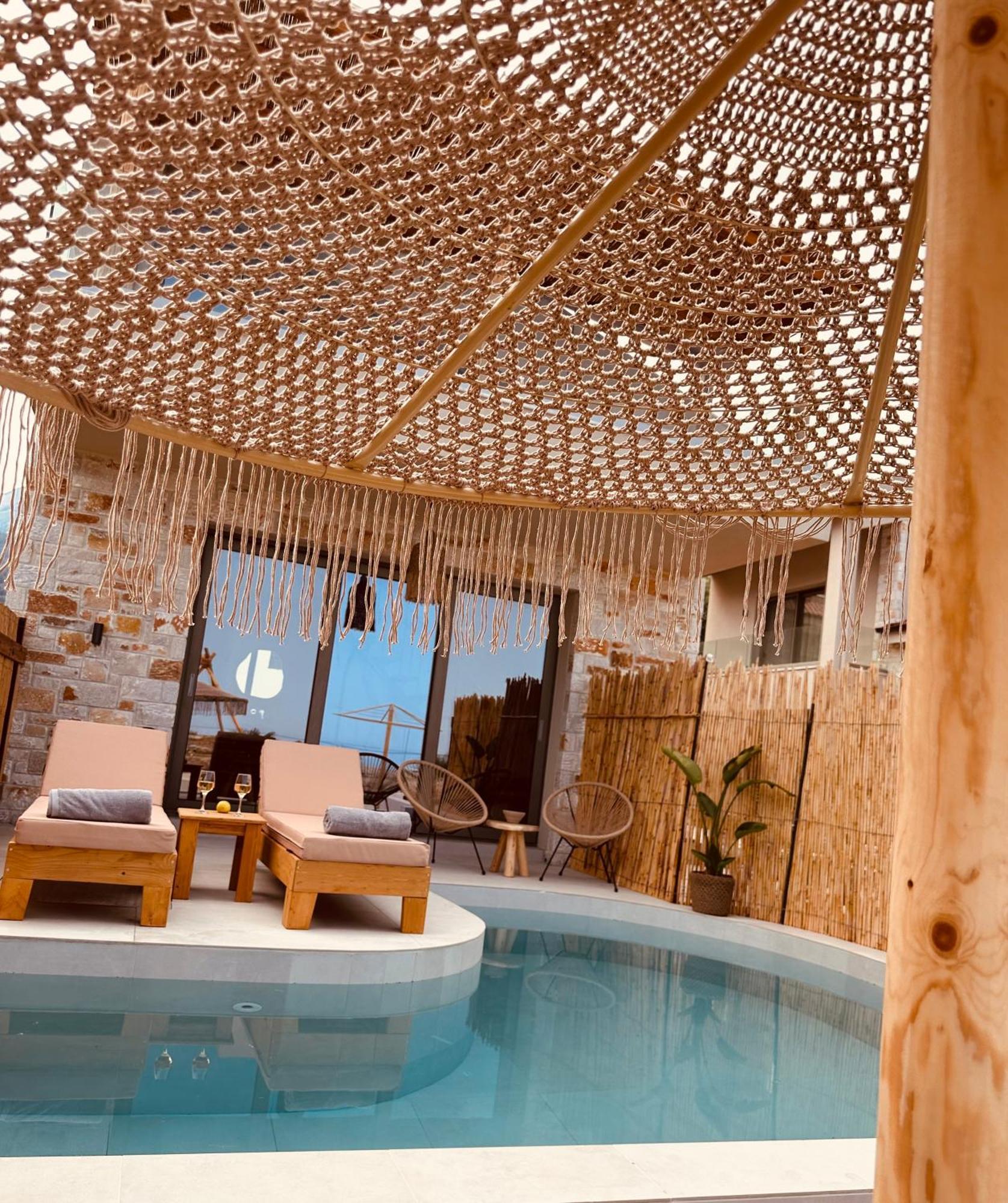 Amo Golden Suites Chrysi Ammoudia Exterior photo