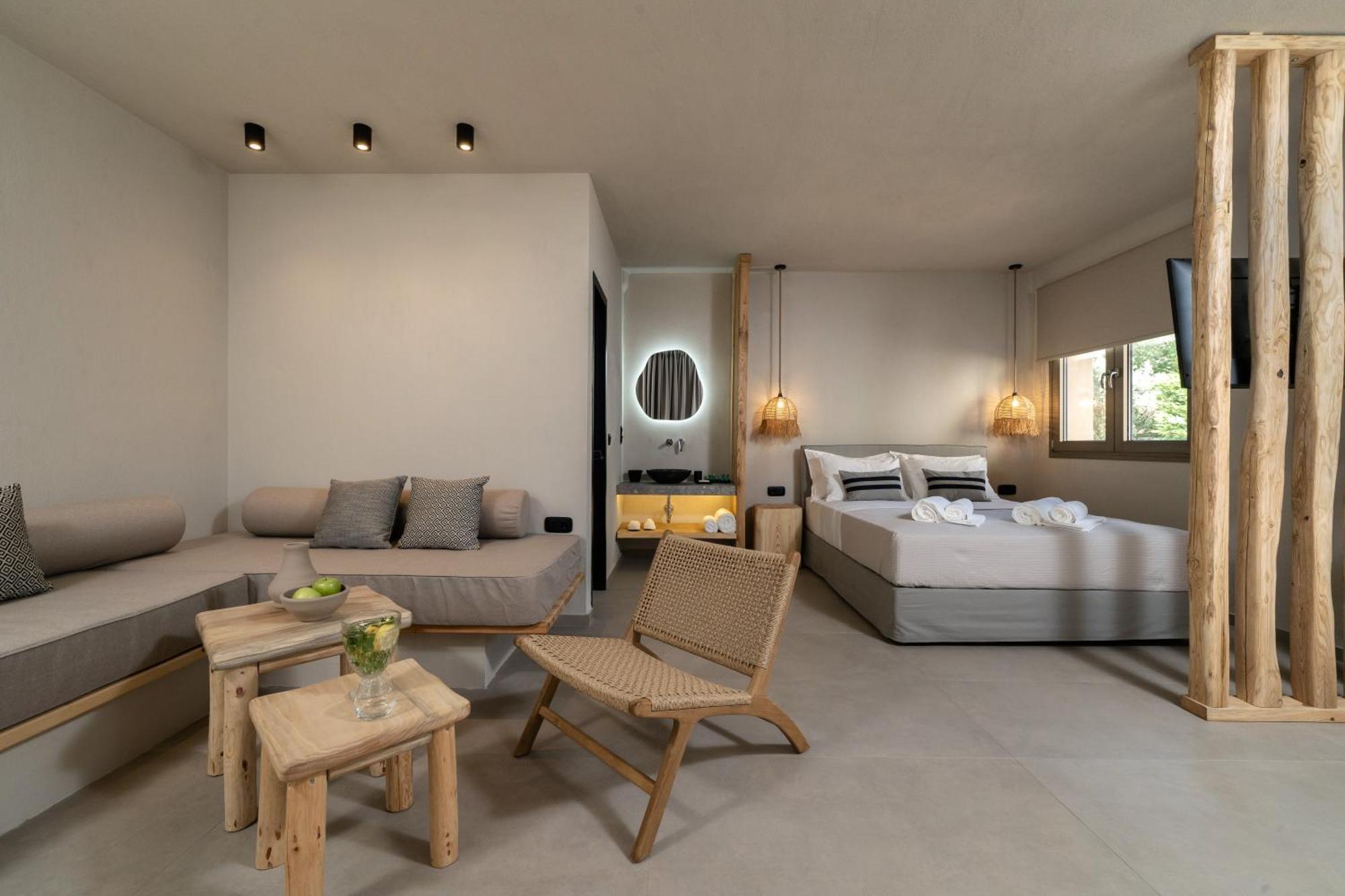 Amo Golden Suites Chrysi Ammoudia Exterior photo